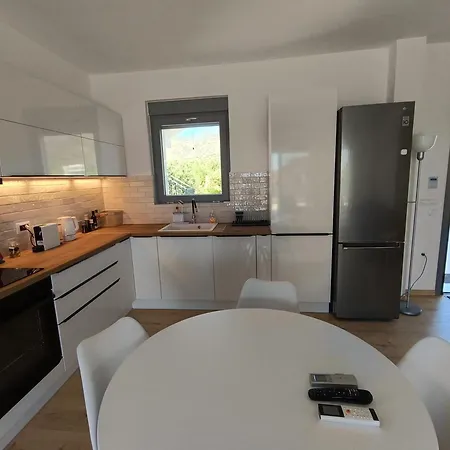 Apartment Serenity 360 *
